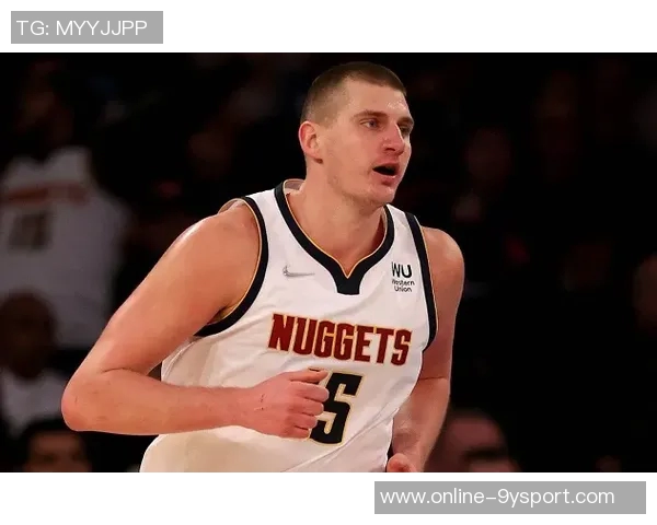 迪恩韦德表现惊艳六场四中四三分命中率高达二助攻八篮板助力球队胜利