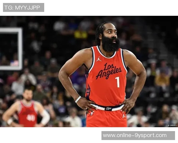 哈登出战40分钟手感平平仅得28分球队表现需提升