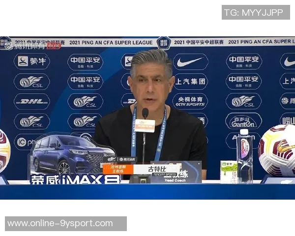 莱万连续两场西甲替补赛后不满率先离开诺坎普引发关注