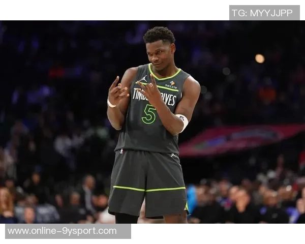 换种方式助队赢球！爱德华兹各种被包夹全场依然拿到21分6助2帽